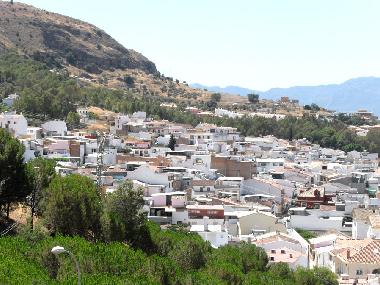 Local town view of Pizarra
