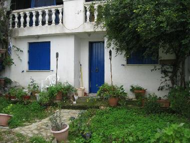 Holiday Apartment in galatas (Korinthia) or holiday homes and vacation rentals