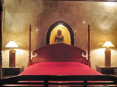 Upper floor bed 2