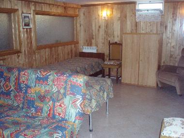 three beds room