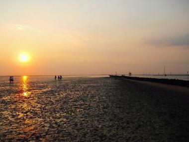 Holiday Apartment in Norden-Neuwesteel (Nordsee-Festland / Ostfriesland) or holiday homes and vacation rentals