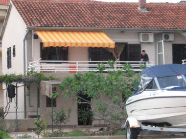Holiday Apartment in aborić (Sibensko-Kninska) or holiday homes and vacation rentals