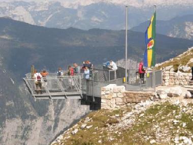The 5-Fingers up on the Krippenstein (2,100m)