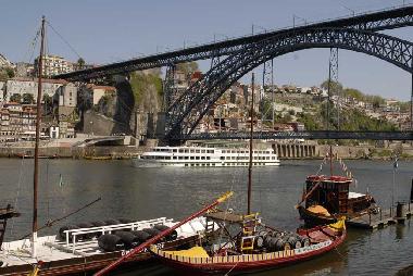 Holiday Apartment in VIla Nova de Gaia (Norte) or holiday homes and vacation rentals