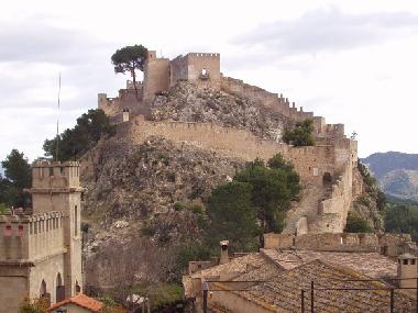 Holiday House in Cerd� (Valencia / Val�ncia) or holiday homes and vacation rentals