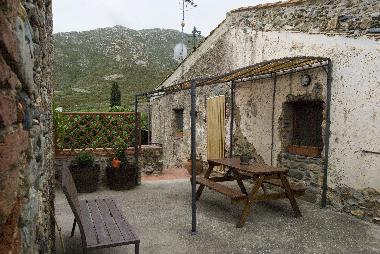 Holiday Apartment in Llan�� Valleta (Girona) or holiday homes and vacation rentals