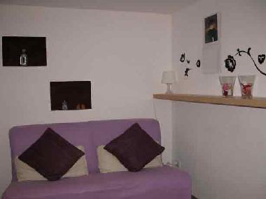 double sofa bed with wooden slats