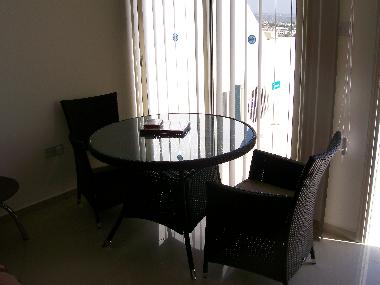 Indoor comfortable dinning