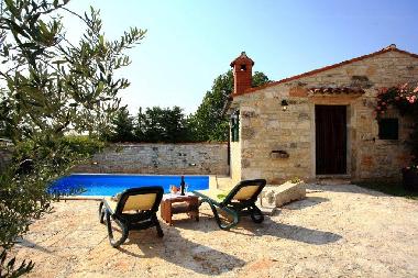 Villa in Jakovici-Tinjan (Istarska) or holiday homes and vacation rentals
