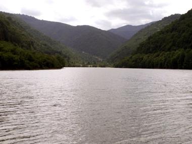 Mountain lake at Gura Raului (Sibiu, Transylvania, Romania)