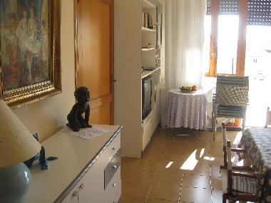 detail dining and sea side terrace