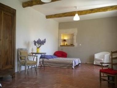 Holiday House in junas (Gard) or holiday homes and vacation rentals