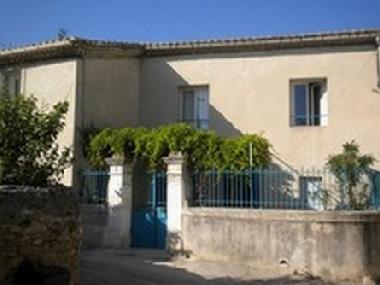 Holiday House in junas (Gard) or holiday homes and vacation rentals