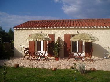 Bed and Breakfast in Ortaffa (Pyr�n�es-Orientales) or holiday homes and vacation rentals