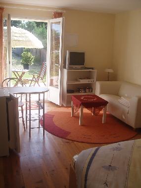 Bed and Breakfast in Ortaffa (Pyr�n�es-Orientales) or holiday homes and vacation rentals