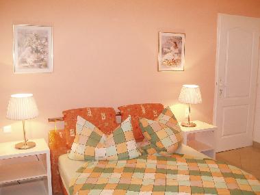 Bed and Breakfast in Ortaffa (Pyr�n�es-Orientales) or holiday homes and vacation rentals