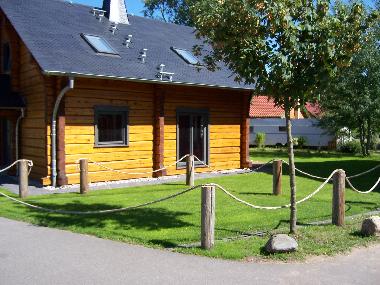 Holiday House in Bodstedt (Fischland-Dar�-Zingst) or holiday homes and vacation rentals