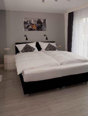 Sleeping room for 2