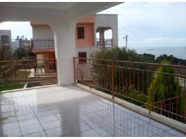 Holiday House in DiDiM (Izmir) or holiday homes and vacation rentals