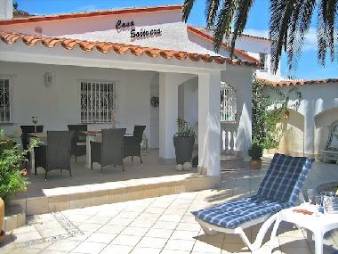Villa in Empuriabrava (Girona) or holiday homes and vacation rentals