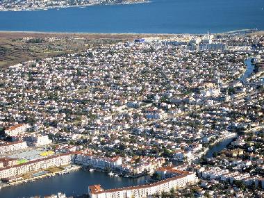 Villa in Empuriabrava (Girona) or holiday homes and vacation rentals