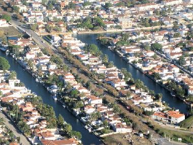 Villa in Empuriabrava (Girona) or holiday homes and vacation rentals