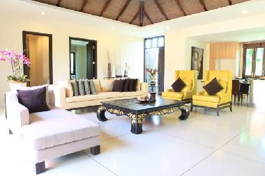 Villa in Chalong (Phuket) or holiday homes and vacation rentals