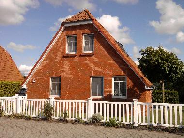 Holiday House in Greetsiel (Nordsee-Festland / Ostfriesland) or holiday homes and vacation rentals