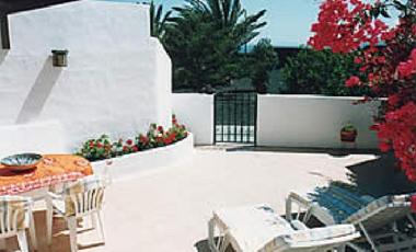 Holiday Apartment in Puerto Calero / Macher (Lanzarote) or holiday homes and vacation rentals