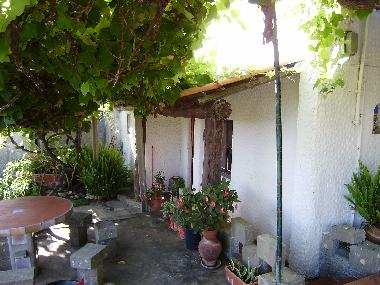 Holiday House in Colares, Azoia (Grande Lisboa) or holiday homes and vacation rentals