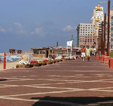 Chalet in Haifa (Hefa (Haifa)) or holiday homes and vacation rentals