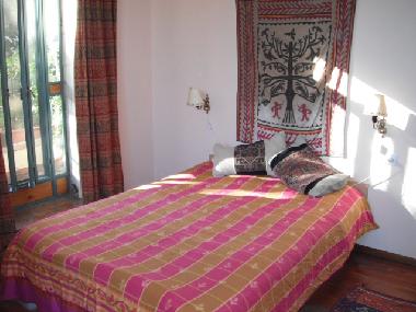 DOUBLE BEDROOM2
