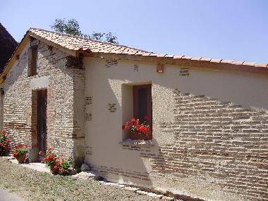 Holiday House in Eygurande (Dordogne) or holiday homes and vacation rentals