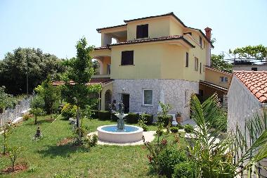 Holiday Apartment in Banjole Pula (Istarska) or holiday homes and vacation rentals