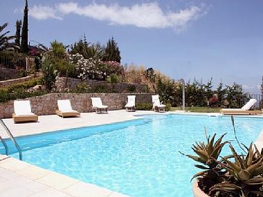 Holiday Apartment in Cefal� (Palermo) or holiday homes and vacation rentals