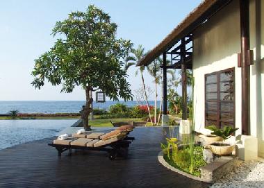 Bali Villa Asmara - sunbeds