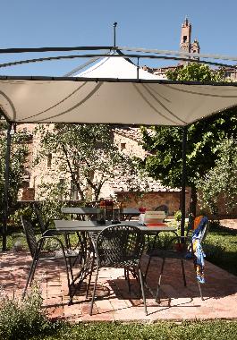 Holiday Apartment in MONTALCINO (Siena) or holiday homes and vacation rentals