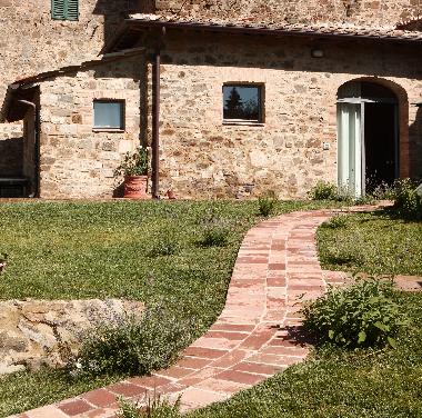 Holiday Apartment in MONTALCINO (Siena) or holiday homes and vacation rentals