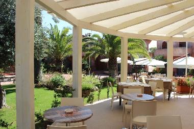 BAR RESTAURANT 
