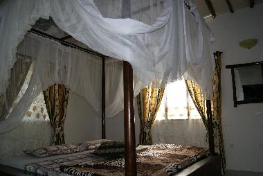 Holiday House in Galu Beach (Coast) or holiday homes and vacation rentals