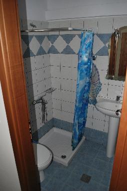 Private bath with shower