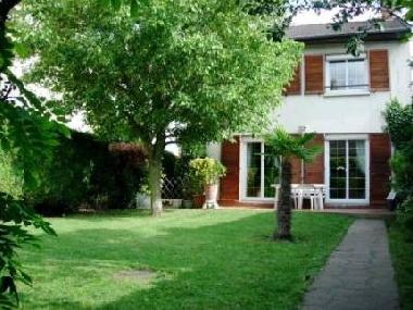 Holiday House in Neuville Sur Oise  (Val-d'Oise) or holiday homes and vacation rentals