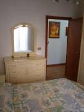 Holiday Apartment in Roma (Roma) or holiday homes and vacation rentals
