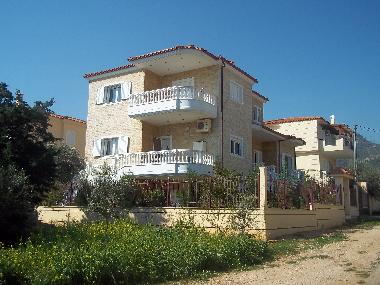 Holiday Apartment in Nea Makri (Attiki) or holiday homes and vacation rentals