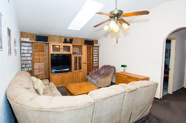 quipped with TV & stereo 