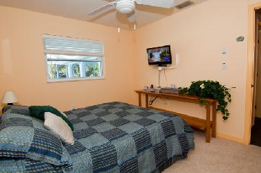 2 bed rooms with double beds