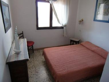 Holiday Apartment in roses (Girona) or holiday homes and vacation rentals