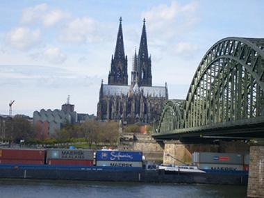 Holiday Apartment in Bergisch Gladbach (Region Cologne) or holiday homes and vacation rentals