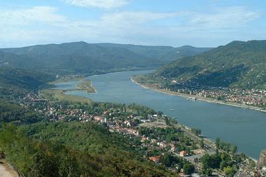 Holiday House in Le�nyfalu (Budapest) or holiday homes and vacation rentals