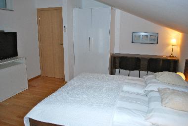 Holiday House in Zadar (Zadarska) or holiday homes and vacation rentals